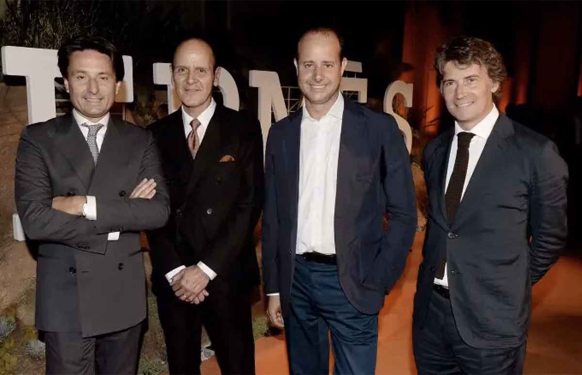 Gia dinh giau co bac nhat the gioi, 7 the he ke nghiep-Hinh-2