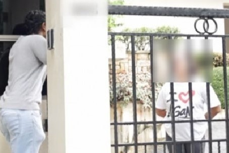 TikToker bi chi trich khi quay roi khu pho giau bac nhat o Singapore