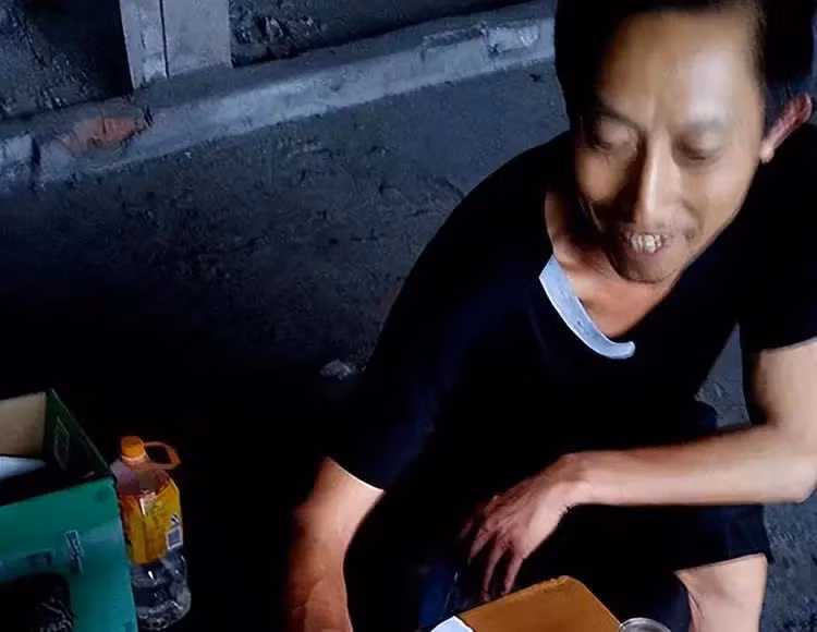 10 nam song duoi gam cau tim giac mo trung so doi doi-Hinh-2