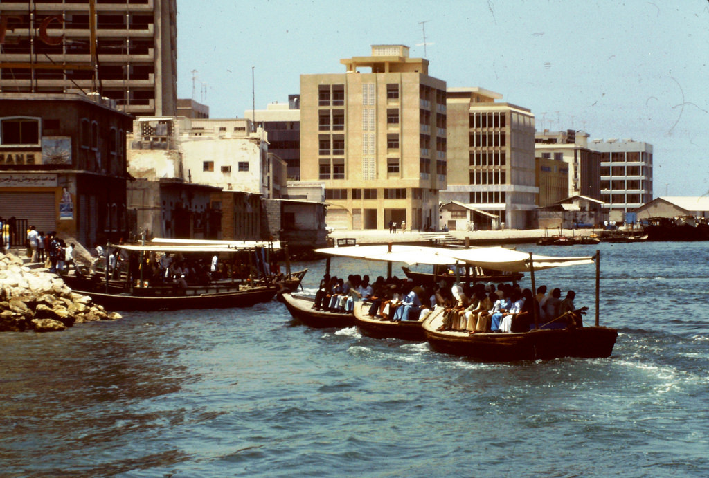 Một bến đò ở thành phố Dubai thập niên 1980.
