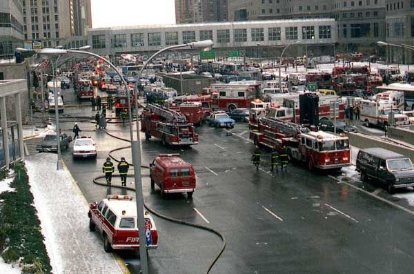 Chính quyền thành phố và Cục Điều tra Liên bang (FBI) đã tiến hành một cuộc truy tìm nghi phạm quy mô lớn, và trong ít ngày sau đó nhiều phần tử Hồi giáo cực đoan đã bị bắt giữ.