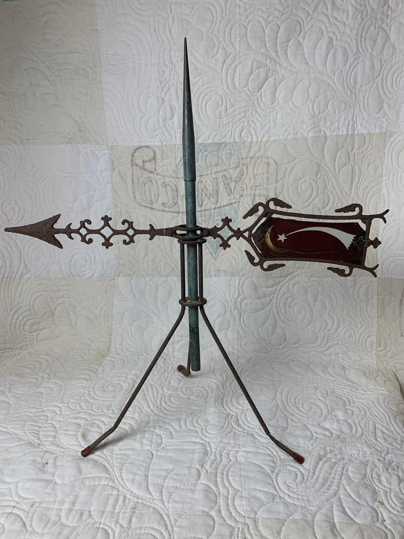 Khoảng hai năm sau, với phát minh mới nhất của mình là cột thu lôi, Benjamin Franklin đã cố gắng thuyết phục công chúng rằng có thể bảo vệ các tòa nhà khỏi hiểm họa từ sét bằng một cách thức đơn giản.