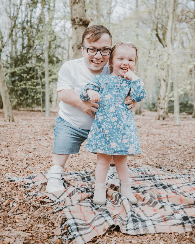 Ky luc Guinness vo cao hon chong 60cm, chieu cao con gai gay to mo-Hinh-2