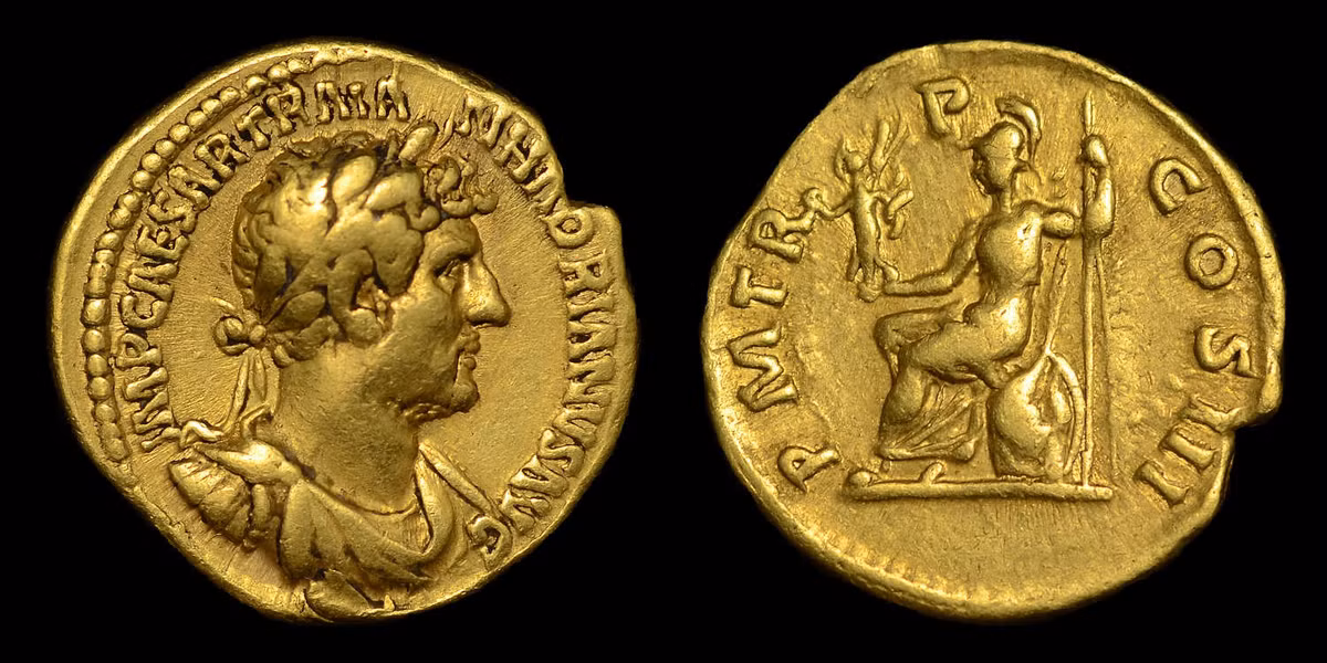 Năm 27 TCN - 14 SCN, hoàng đế Augustus của La Mã đã cải cách hệ thống tiền tệ và cho phát hành một loại tiền vàng tiêu chuẩn là đồng aureus, tương đương 25 đồng bạc denarius.