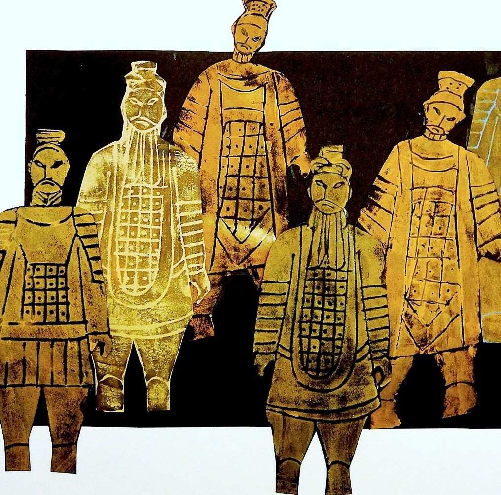 Thông qua việc thiết lập một hệ thống đăng ký hộ gia đình nghiêm ngặt, nước Tần có được khả năng thu được nguồn tài chính và thuế mạnh mẽ và khả năng huy động của toàn dân.