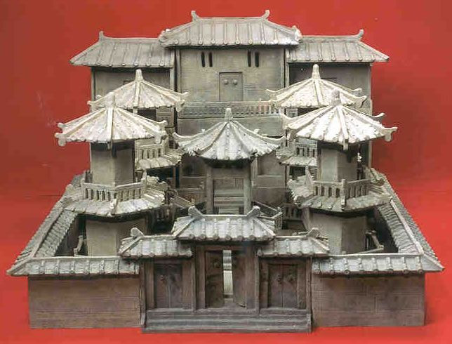 Nhà Hán thừa hưởng hệ thống đăng ký cho toàn bộ dân chúng của nhà Tần. Tất cả người dân trong nước, bất kể tình trạng của họ, bất kể giới tính, tuổi tác hay trẻ em, được gọi là Dân tề biên hộ, trở thành công dân.