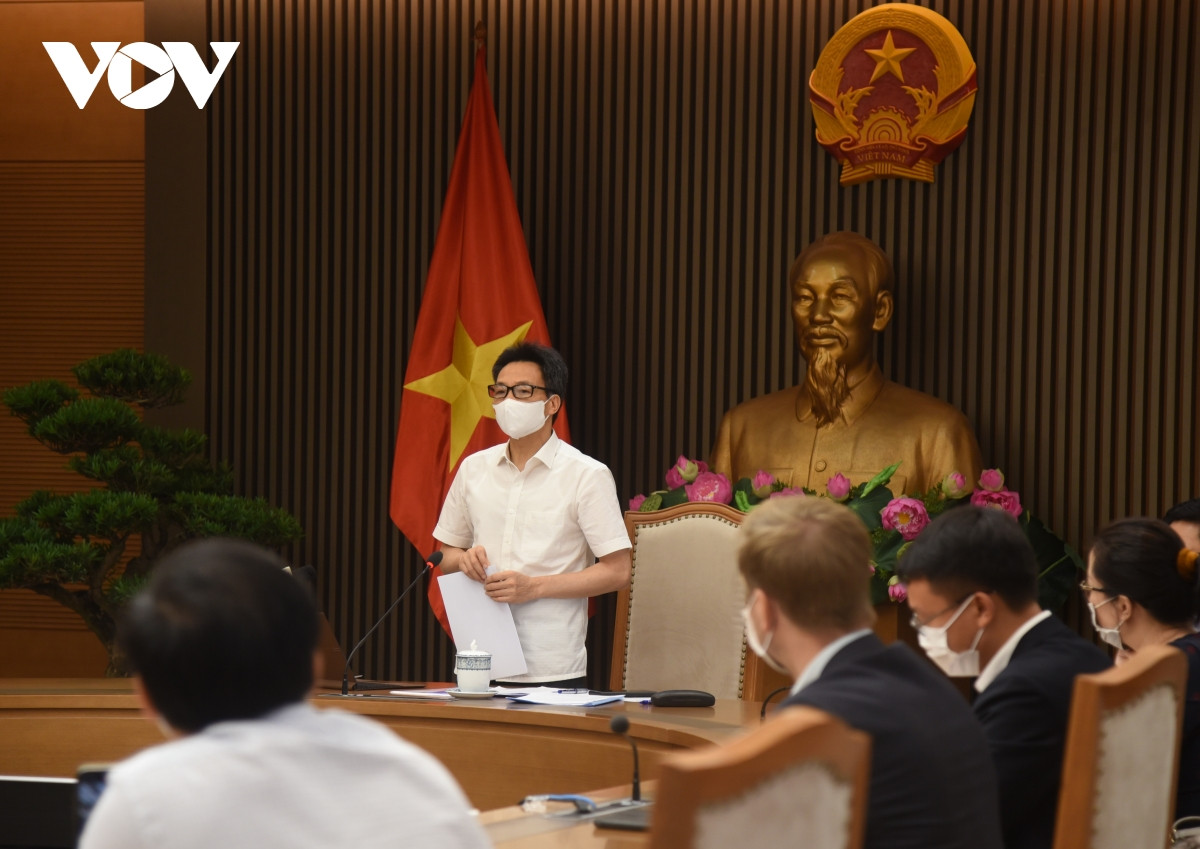 “Vaccine COVID-19 ve Viet Nam chua nhieu do nguon cung khan hiem“