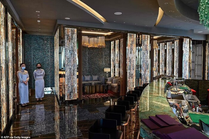 92. Khach san cao nhat the gioi: Choang ngop ve xa hoa va muc gia 