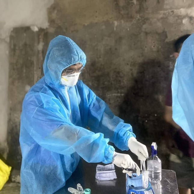 Nhung sinh vien tinh nguyen noi tuyen dau chong dich-Hinh-2