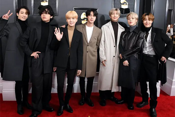 Trấn Thành, Chi Pu, Đông Nhi vào Top 100 ngôi sao mạng xã hội ảnh 2