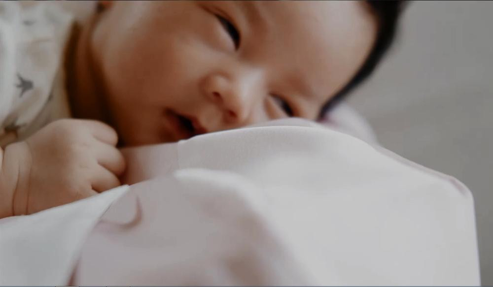 hóc tỳ sở hữu ngoại hình được ví như bản sao của bố.