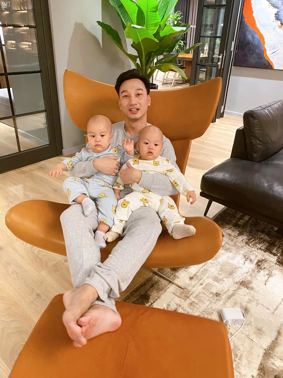 MC Thành Trung nhớ 2 con khi đi làm xa.