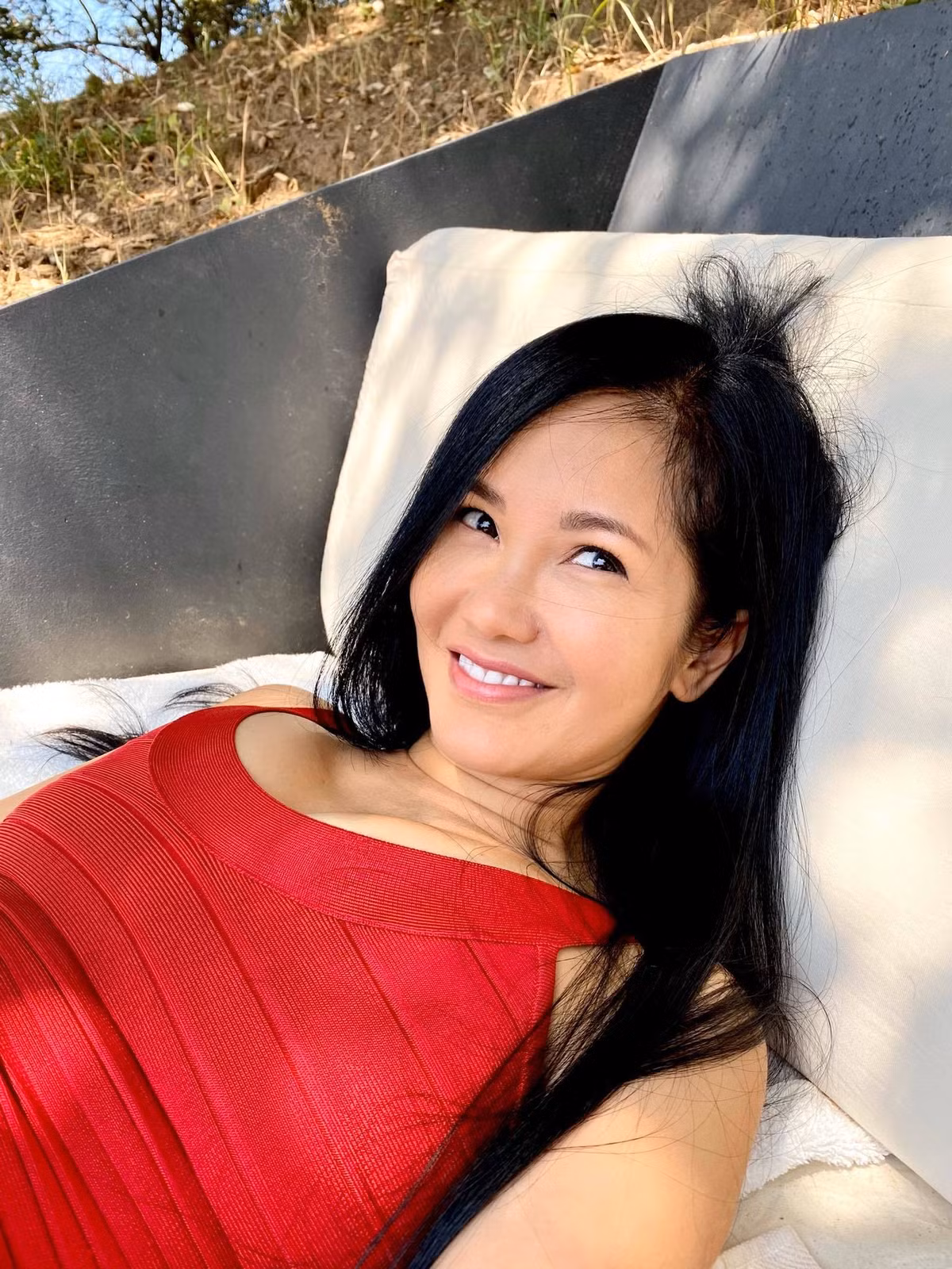 Ca si Hong Nhung xinh dep, tre trung bat ngo o tuoi 50