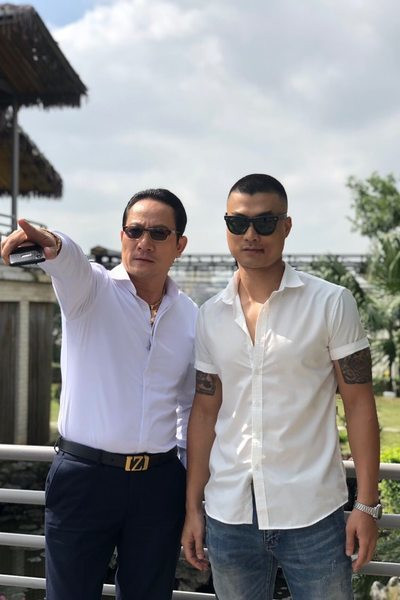 Tuy mới chỉ xuất hiện ở 2 tập nhưng vai Tuấn "mỏ" của Hoàng Hải đã lộ diện là một trùm xã hội đen sẽ có nhiều ảnh hưởng đến vợ chồng Hải - Nguyệt sau này.