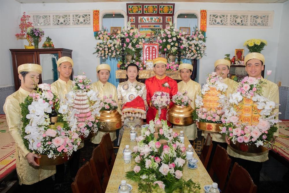 Lễ rước dâu diễn ra vào 12/12, tại nhà riêng của cô dâu - chú rể ở Hóc Môn. 