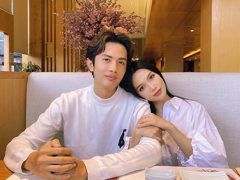 Si Thanh vua cong khai chia tay, Huynh Phuong da co nguoi moi?