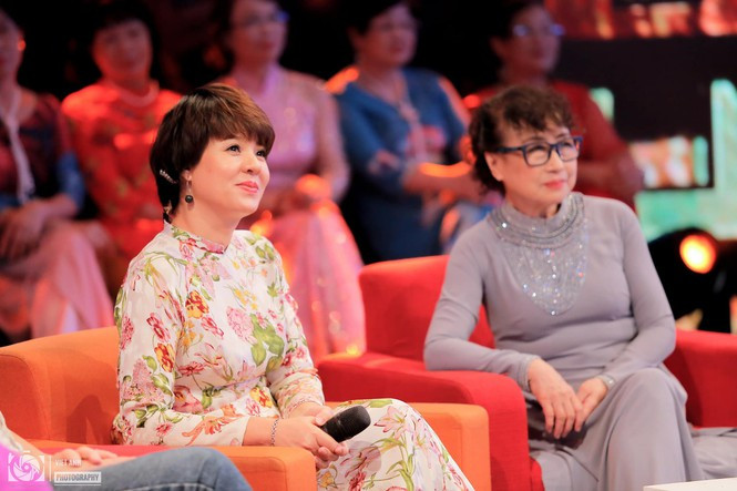 Cô cùng nhiều nghệ sĩ tên tuổi đã mang đến nhiều khoảnh khắc khó quên tặng khán giả.