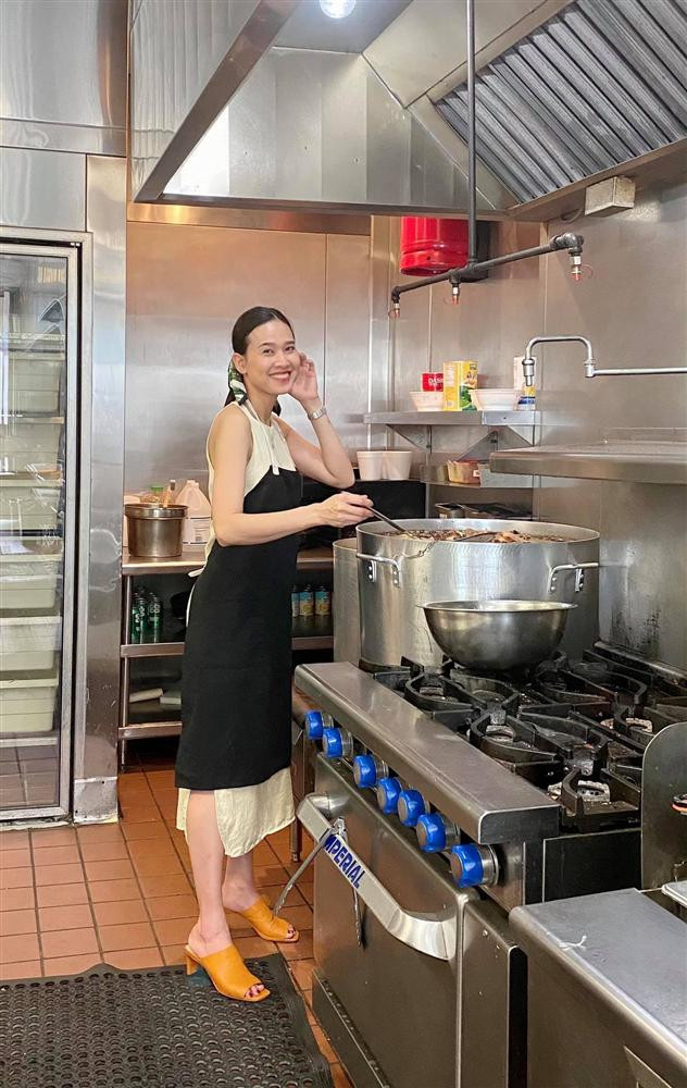 Tinh cu Bang Kieu - Duong My Linh lo chuyen kiem tien giua tam dich