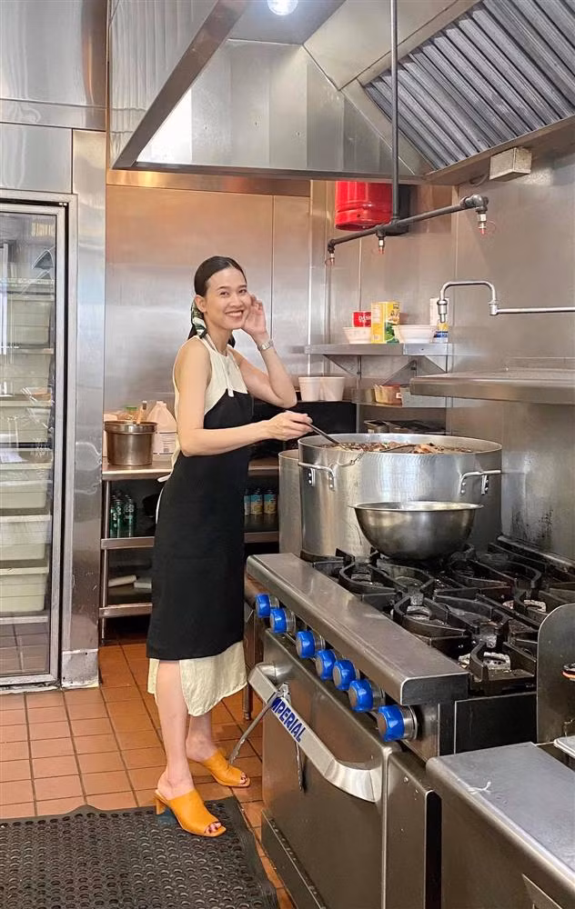 Tinh cu Bang Kieu - Duong My Linh lo chuyen kiem tien giua tam dich