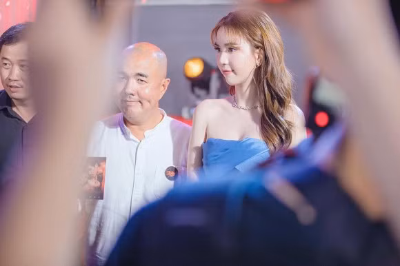 Góc nào cũng đẹp thanh thoát và cuốn hút.