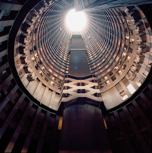 Một số nhà đầu tư Nam Phi đã “xắn tay” đầu tư để khôi phục lại tòa nhà với đẳng cấp thường lưu.