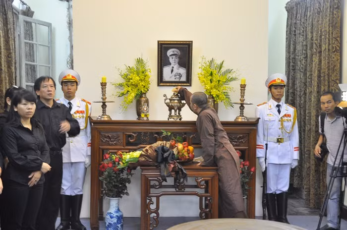 Bàn thờ Đại tướng Võ Nguyên Giáp tại nhà riêng.