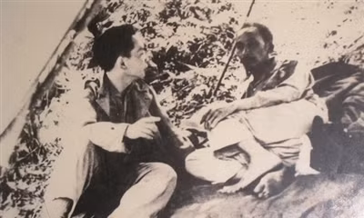 Lãnh tụ Hồ Chí Minh với người học trò xuất sắc Võ Nguyên Giáp.