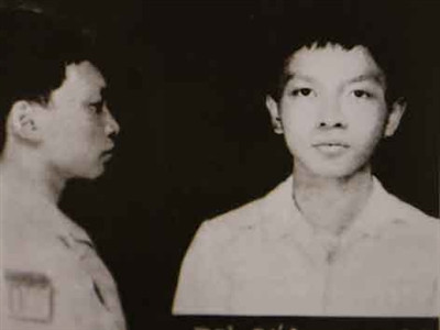 Ảnh mật thám Pháp chụp khi học sinh Võ Nguyên Giáp bị bắt tại Huế năm 1930.