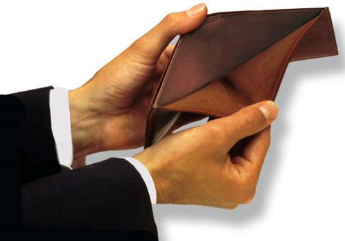 Đàn ông mơ thấy ví tiền rỗng, công việc làm ăn dễ thua lỗ, không những hao tài, danh dự cũng dễ mất.