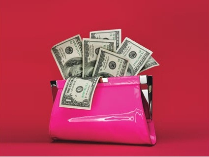 Phụ nữ mơ thấy mình lấy ví tiền của người khác, e rằng, người chồng sẽ không còn mặn mà với bạn. (Thông tin trong bài chỉ mang tính tham khảo).