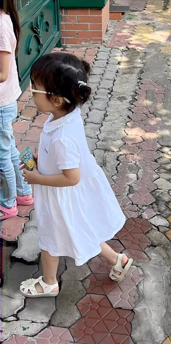 Con gai Truong Giang vua len song da chiem sach spotlight cua bo-Hinh-2