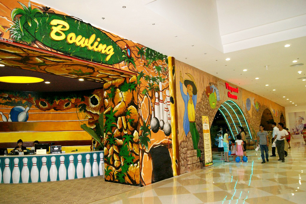 Được tổ chức theo tiêu chí "tất cả trong một" đến Vincom Mega Mall, khách hàng không chỉ mua sắm mà còn được thỏa sức vui chơi.