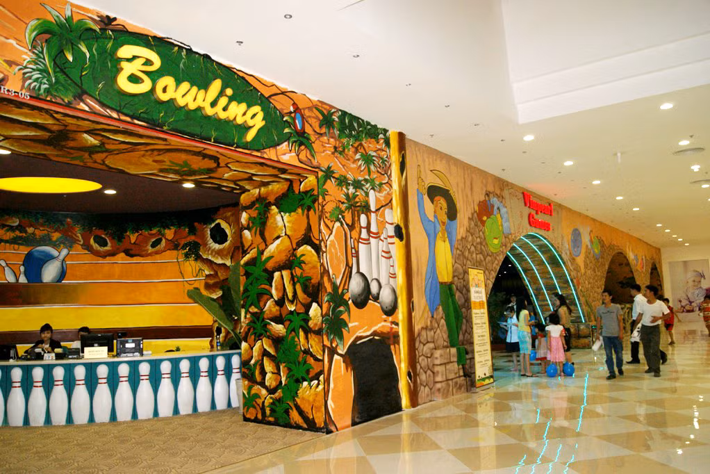 Được tổ chức theo tiêu chí "tất cả trong một" đến Vincom Mega Mall, khách hàng không chỉ mua sắm mà còn được thỏa sức vui chơi.