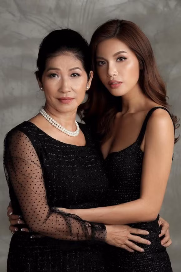 Me ruot Minh Tu phan ung ra sao khi con gai thong bao dam cuoi?-Hinh-8