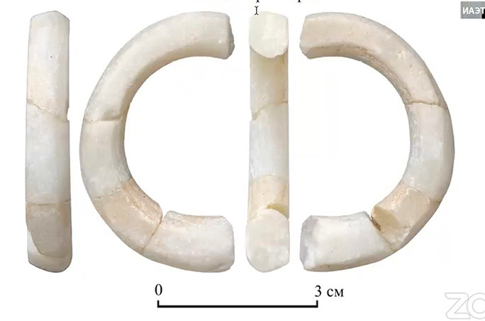 Kho trang suc 45.000 nam y het hien dai, nhung cua loai nguoi khac