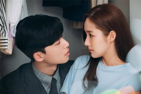 Me anh hoi lam nghe gi, ban trai buong mot cau khien toi be bang