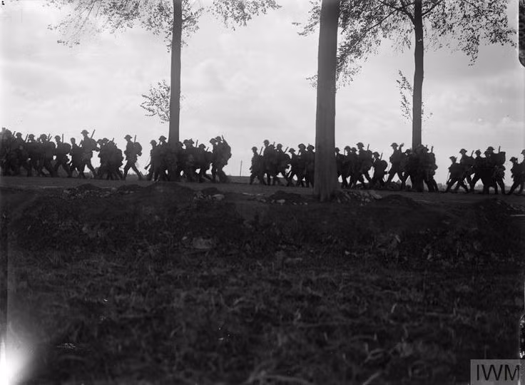  Winston Churchill từng chỉ trích trận đánh này. Ông gọi đây là “một thảm họa… không đáng kể về quân sự nhưng lại cực kỳ đắt đỏ về nhân mạng”. Ảnh: Pinterest.