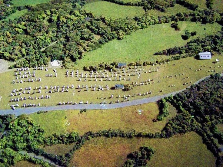  7. Có thể từng là nơi thực hiện nghi lễ tôn giáo. Một số nhà nghiên cứu tin rằng quần thể đá này có thể đã được sử dụng trong các nghi lễ tôn giáo hoặc là nơi tưởng niệm tổ tiên. Ảnh: Pinterest.