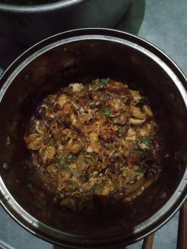 Khi bạn vào bếp nấu nướng nhưng không hiểu mình đang làm món gì...