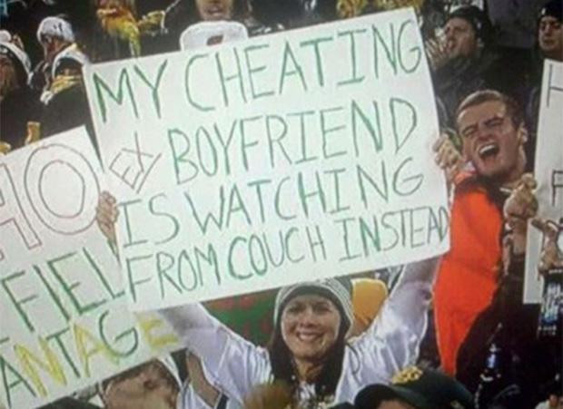 Lợi dụng sóng truyền hình để tố cáo người yêu phản bội