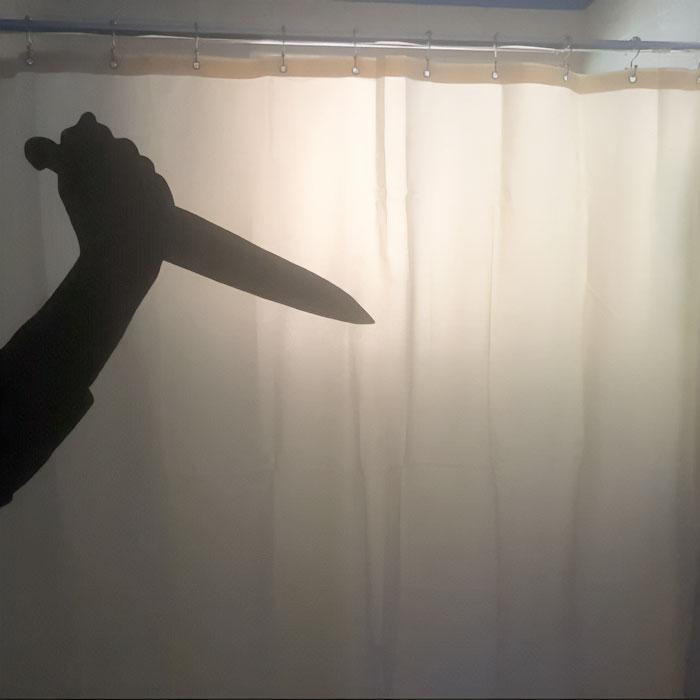 Mua rèm này có mà giật mình thon thót suốt ngày