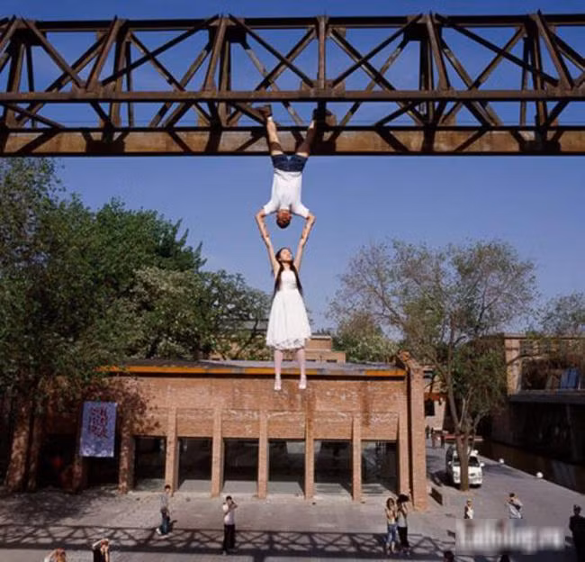 Ừ thì đâu ai muốn là người bình thường khi yêu.