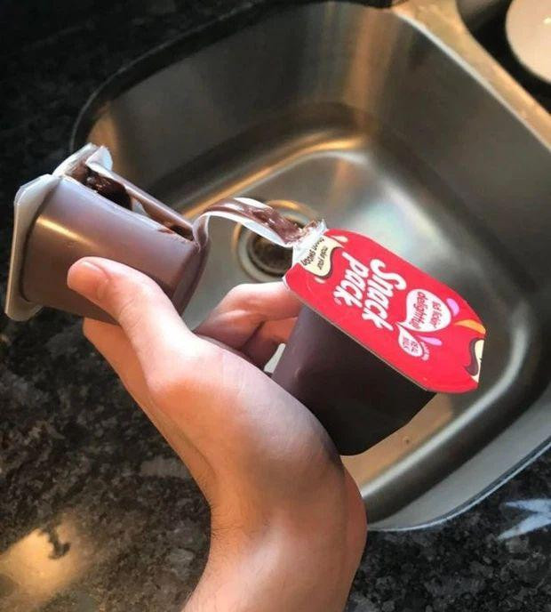 ảm giác đầu như muốn bùng nổ.