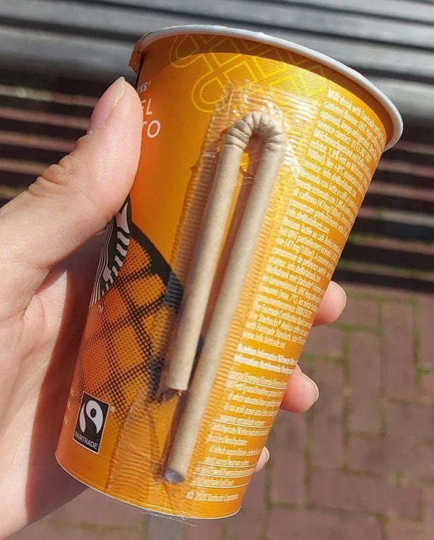 a, làm ống hút giấy nhưng vẫn phải để trong túi nylon.