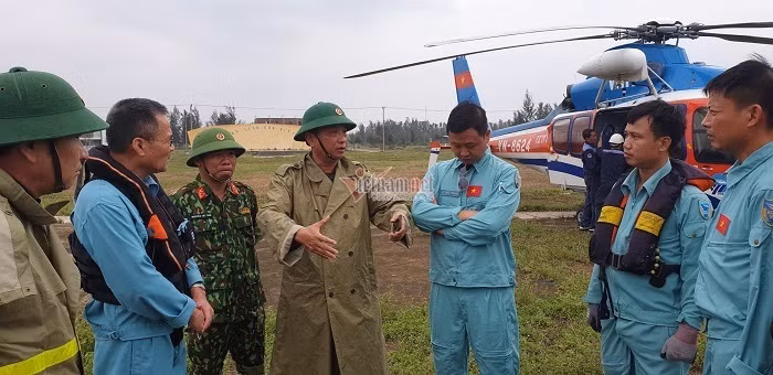 Tam nguoi mac ket tren tau duoc cuu song, mot nguoi tu nan-Hinh-3