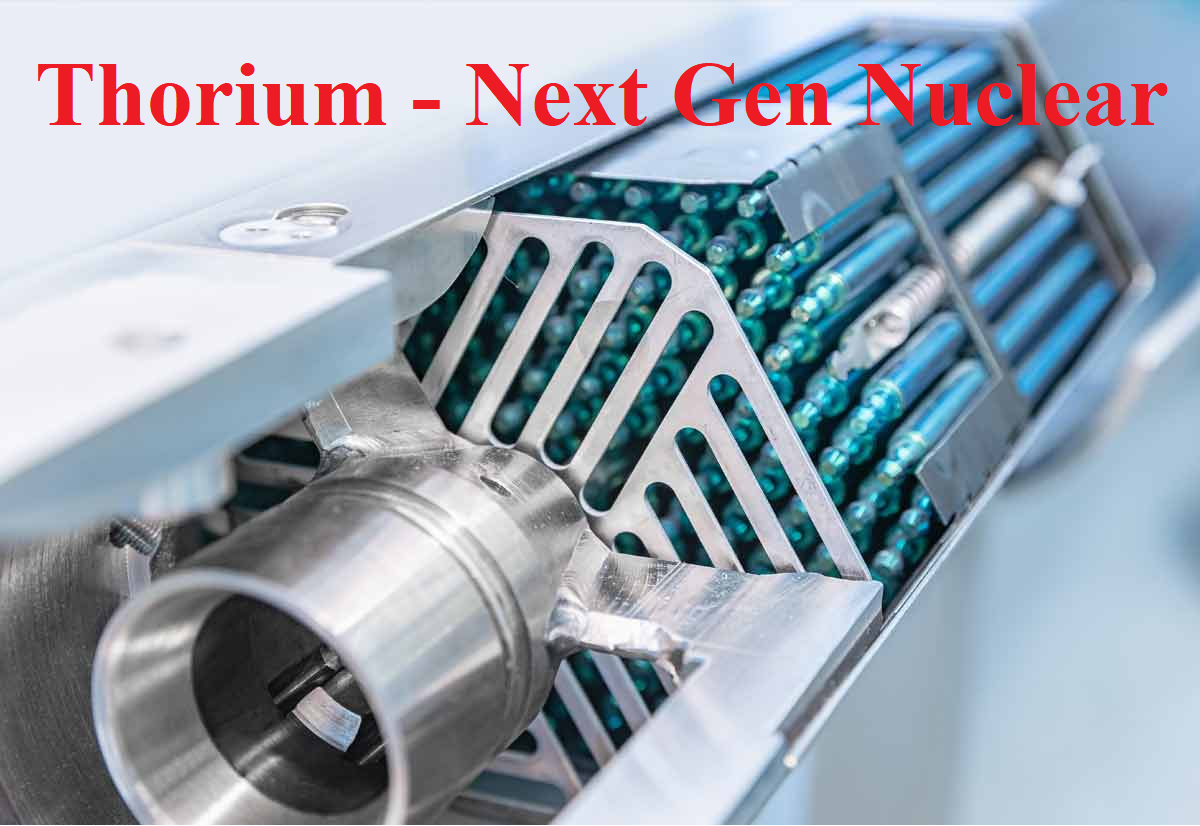 Ngoài ra, còn một ưu điểm nữa của Thorium là các phụ phẩm của nó cũng ít có khả năng được sử dụng để chế tạo vũ khí. Điều này được Hiệp hội Hạt nhân Thế giới khuyến khích, vì một số nước có thể phát triển lò phản ứng Uranium cho mục tiêu phát điện, nhưng thực tế chỉ là vỏ bọc cho một chương trình nghiên cứu song song nhằm phát triển vũ khí hạt nhân. Và nhìn theo một cách nào đó, đây chính là nút thắt của vấn đề.