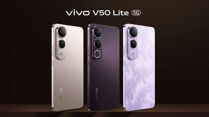 Vivo chỉ tập trung vào camera chính của vivo V50 Lite với độ phân giải cao 50 MP, cảm biến Sony IMX882 cho chất lượng khá tốt. Ngoài ra, phần mềm chụp ảnh trên vivo V50 Lite cũng có nhiều tính năng như dùng vòng sáng Aura điều chỉnh màu ảnh, xóa vật thể hay giả lập xóa phông zoom 2x,... Hãng cung cấp 3 lựa chọn màu sắc gồm Vàng Titan, Tím Fantasy và Đen Phantom.