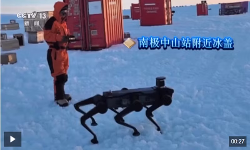 Robot sáu chân này được kỳ vọng sẽ hỗ trợ bảo vệ lâu dài cho công trình nghìn năm tuổi được xây dựng vào năm 1056 dưới thời nhà Liêu, thông qua các nhiệm vụ như quét 3D thông minh, tạo mô hình kỹ thuật số và tuần tra an toàn định kỳ.