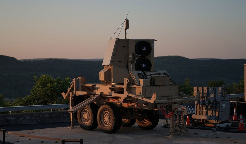 Trong khi ngành công nghiệp quốc phòng đang cân nhắc các khái niệm cho hệ thống phòng thủ tên lửa mới, Lầu Năm Góc đang phải vật lộn với một vấn đề lớn hơn đó là làm thế nào để mở rộng kiến trúc và chi trả cho số lượng lớn đạn đánh chặn để sẵn trên không gian.