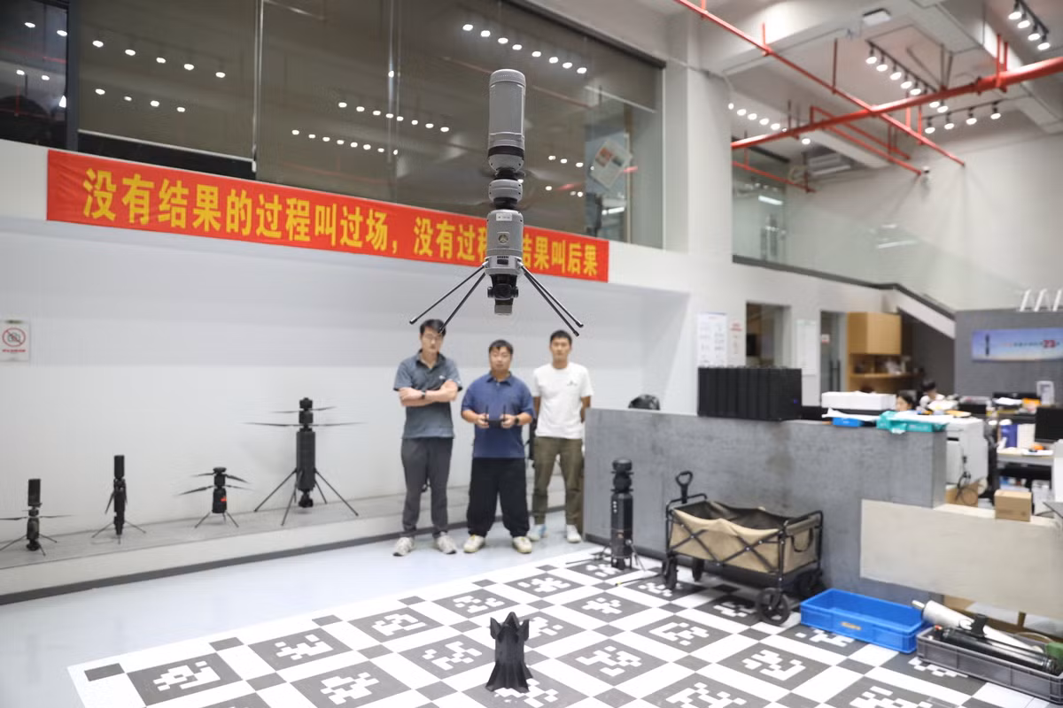 Đó là Công ty TNHH Công nghệ đổi mới Lanzhong Chu Hải, mới thành lập tại Khu công nghệ cao Chu Hải. Là một trong những công ty đầu tiên được thành lập bởi Trung tâm chuyển đổi thành tựu công nghệ tiên tiến thuộc Cục quản lý Khoa học, Công nghệ và Công nghiệp quốc phòng.